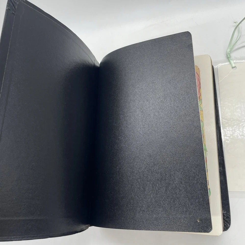 The New Chronological Bible KJV Large Print 1980 E.E. Gaddy & Assoc. Black Cover